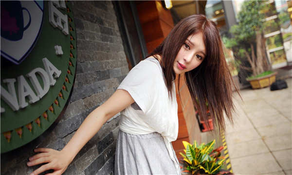 静乐想找一个女性生孩子给报酬-｛找个女人生孩子多少钱｝